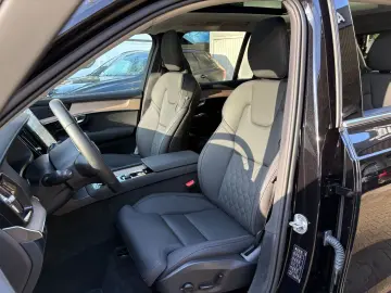 VOLVO XC90 T8 Plus Bright FourC AHK PANO 360  Facelift