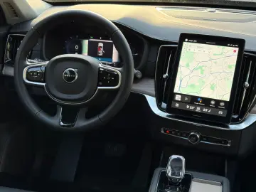VOLVO XC90 T8 Plus Bright FourC AHK PANO 360  Facelift