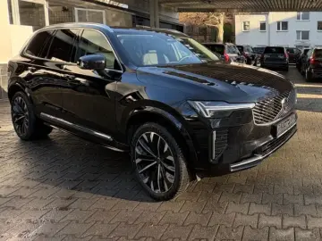VOLVO XC90 T8 Plus Bright FourC AHK PANO 360  Facelift