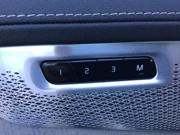VOLVO XC90 T8 Plus Bright AWD 7-Sitzer 360  Cam HUD