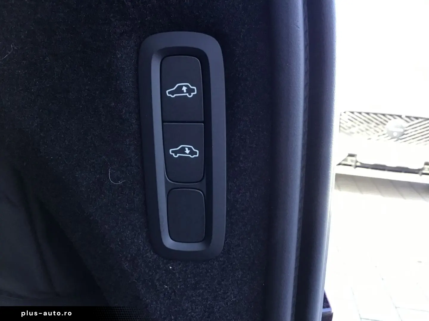 VOLVO XC90 T8 Plus Dark AWD 7-Sitzer 360  Cam Stdhzg.
