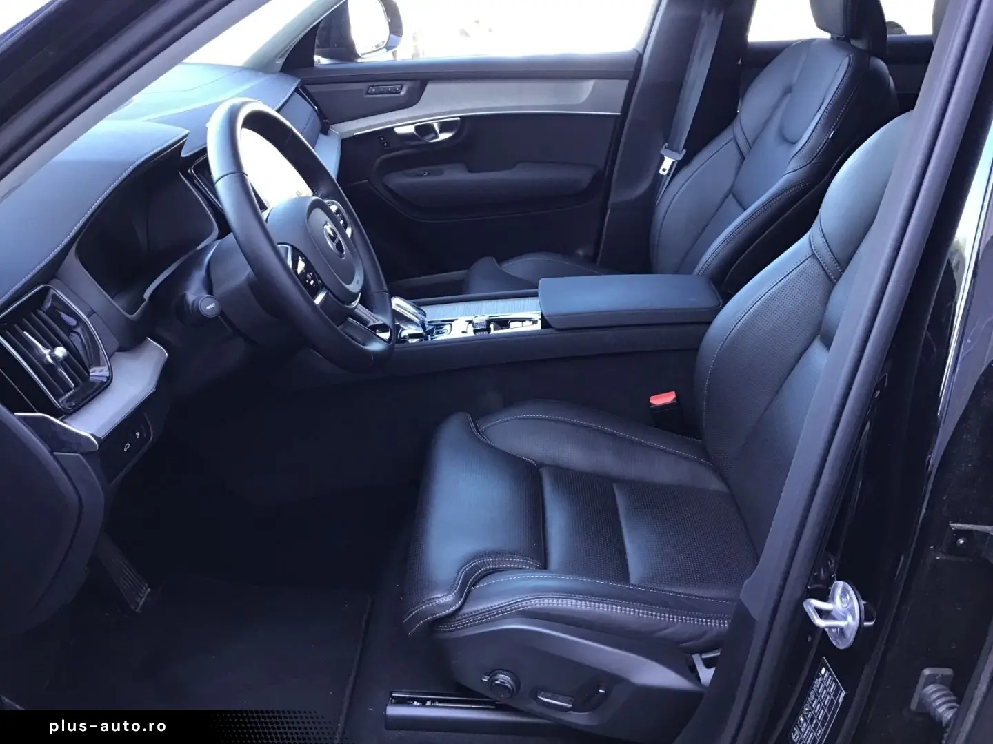 VOLVO XC90 T8 Plus Dark AWD 7-Sitzer 360  Cam Stdhzg.