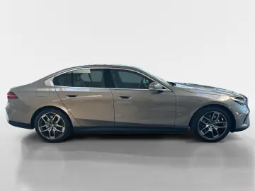 BMW 550e xDrive