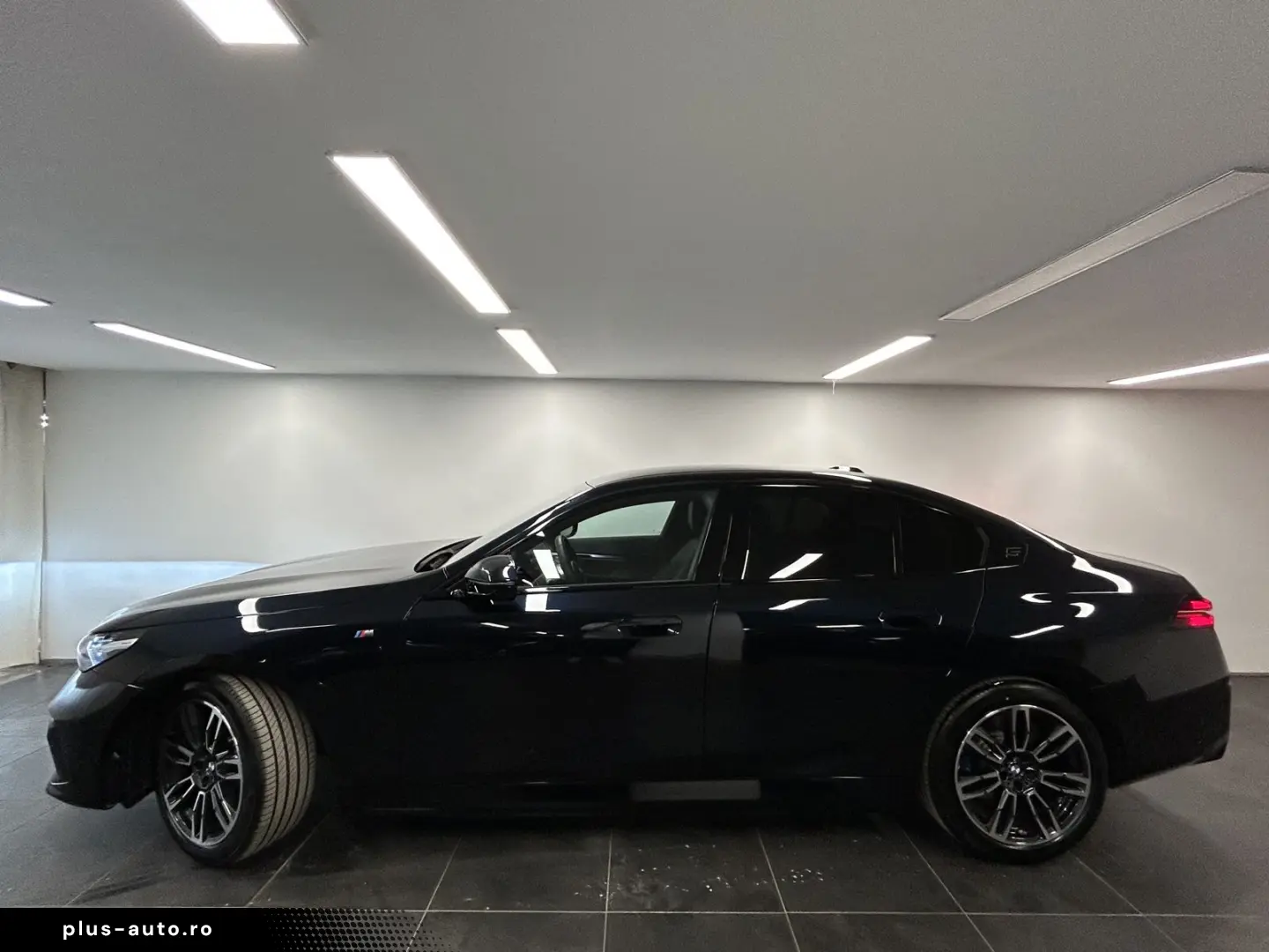 BMW 550e xDrive Limousine M Sportpaket B&W DAB LED K