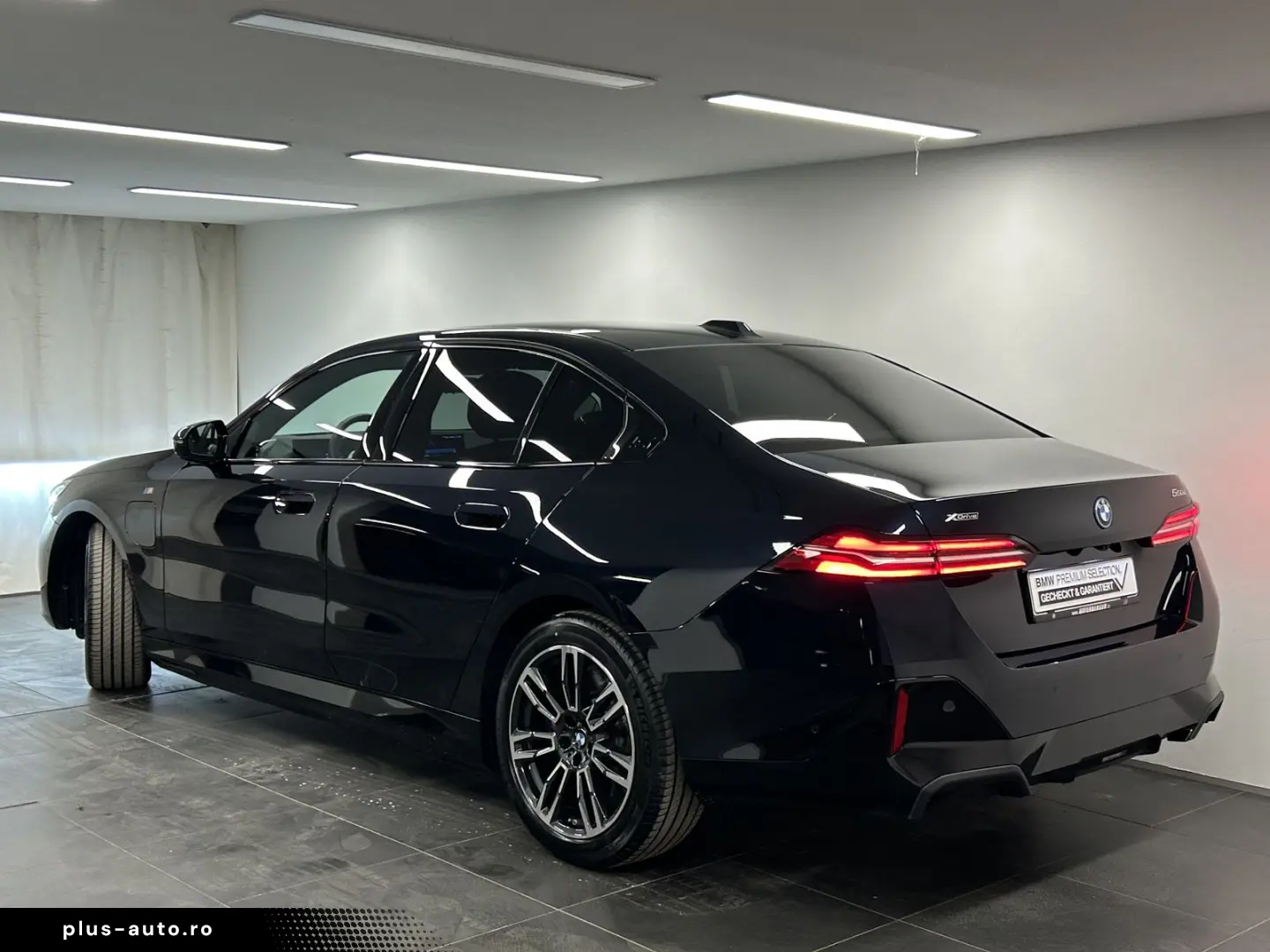 BMW 550e xDrive Limousine M Sportpaket B&W DAB LED K