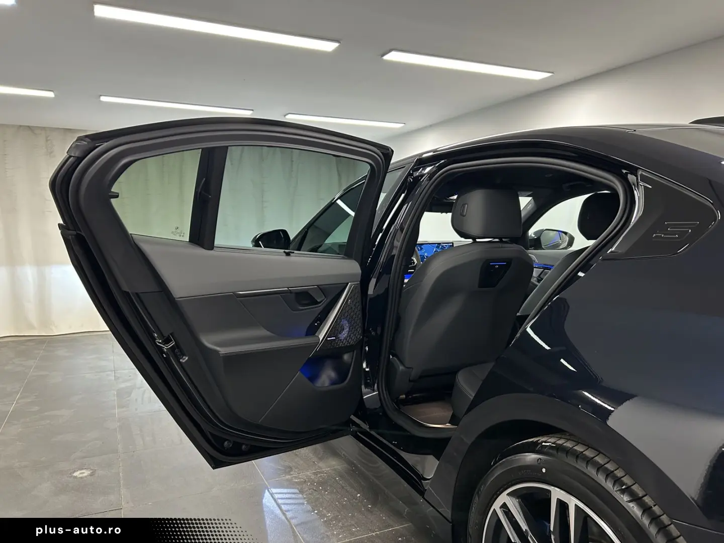 BMW 550e xDrive Limousine M Sportpaket B&W DAB LED K