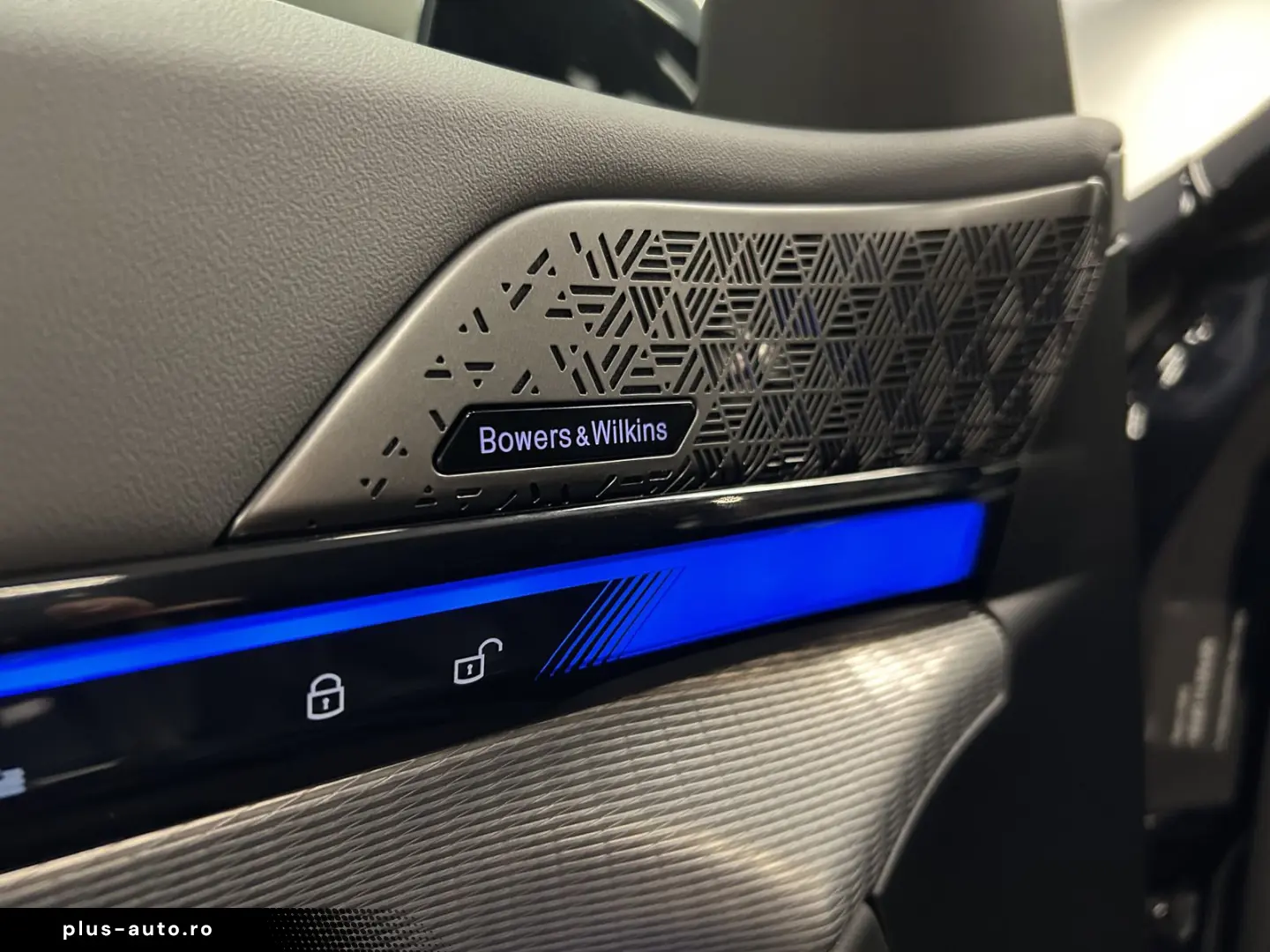 BMW 550e xDrive Limousine M Sportpaket B&W DAB LED K