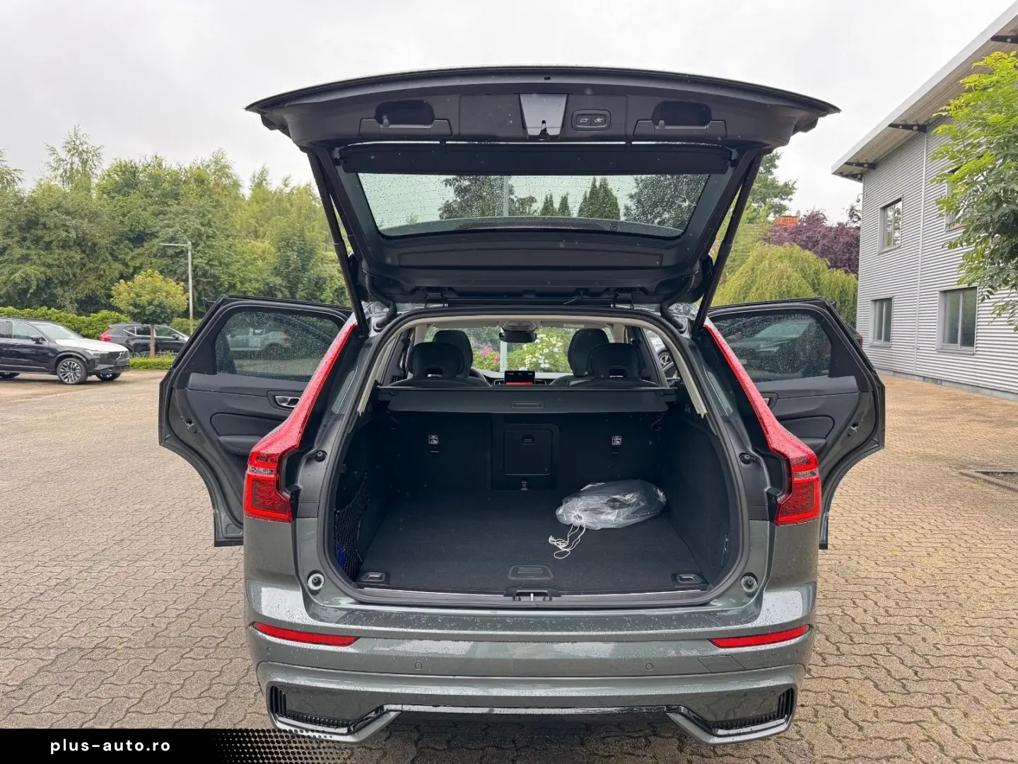 VOLVO XC60 T8 AWD ULTRA DARK - MJ26 - Luftfahrwerk -