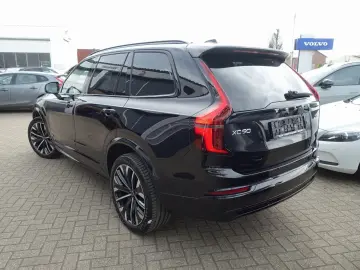 VOLVO XC90 Ultra Dark T8 Four-C AHK Massage B&W Pano