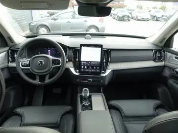 VOLVO XC90 Ultra Dark T8 Four-C AHK Massage B&W Pano