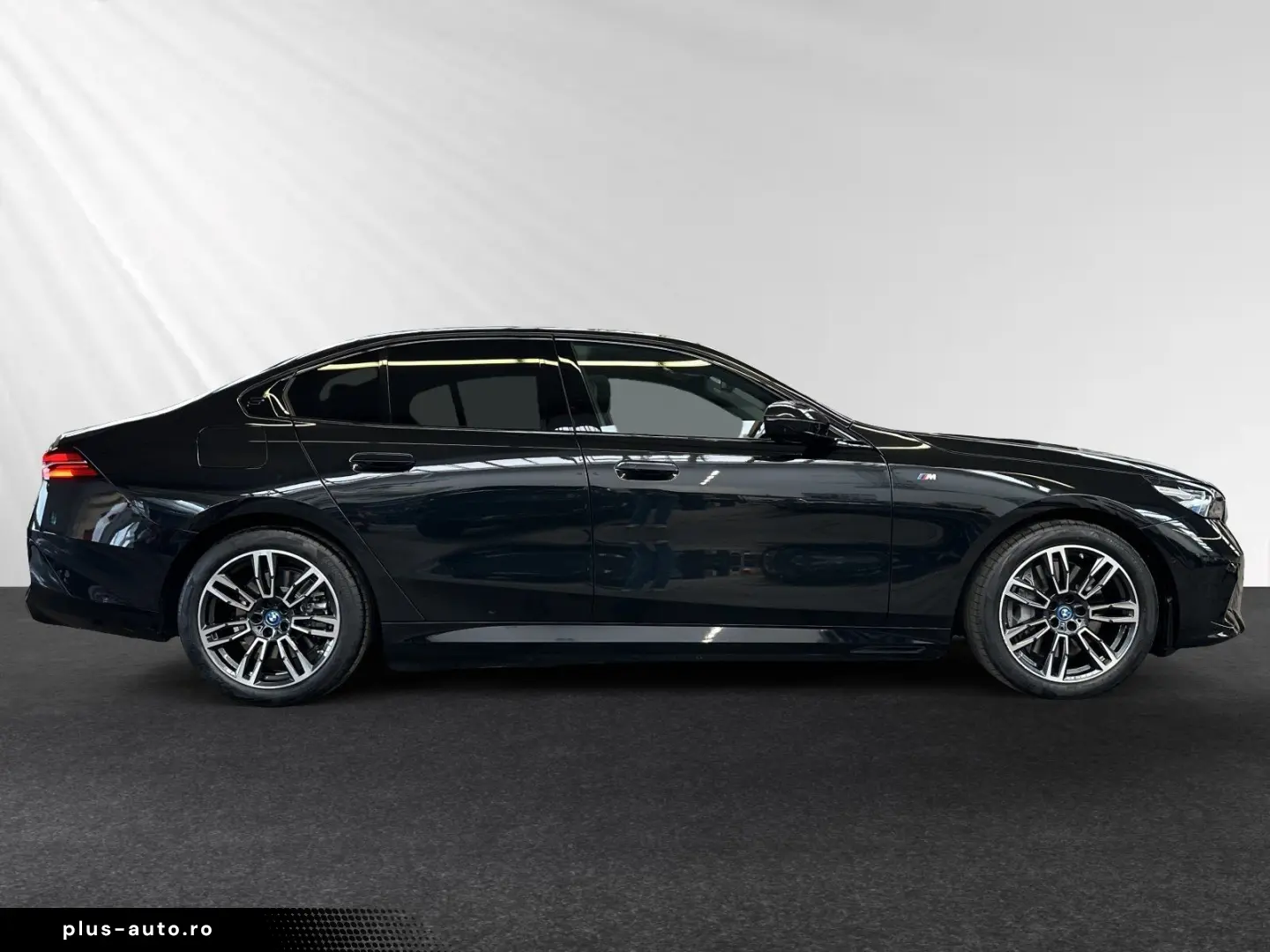 BMW 550e xDrive M Sport Pano Autobahnass. B&W