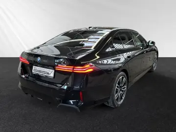 BMW 550e xDrive M Sport Pano Autobahnass. B&W