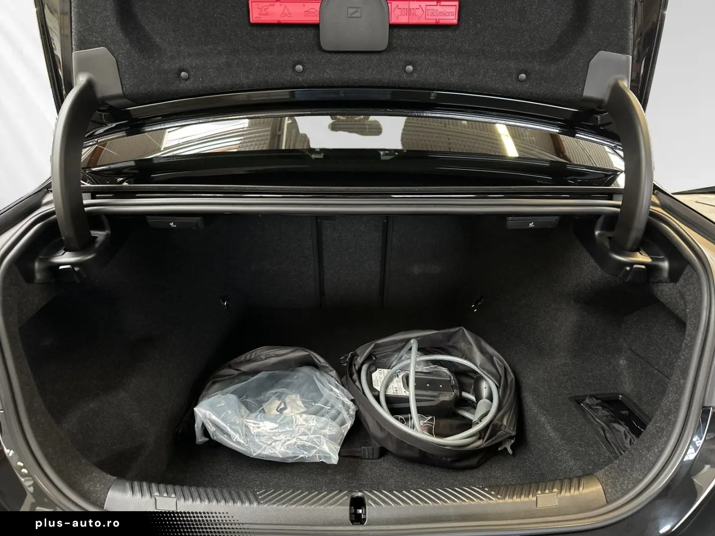 BMW 550e xDrive M Sport Pano Autobahnass. B&W