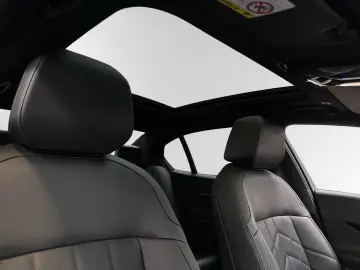 BMW 550e xDrive M Sport Pano Autobahnass. B&W