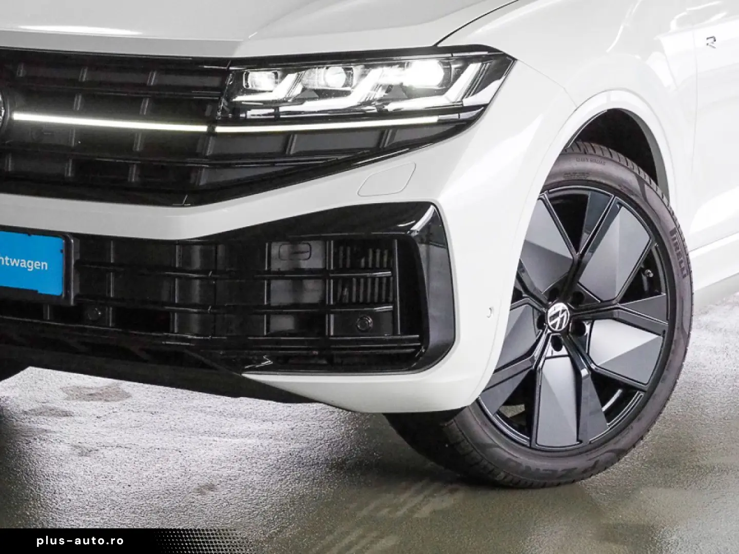 VW Touareg R V6 3.0 TSI AT eHybrid 4Motion AHK