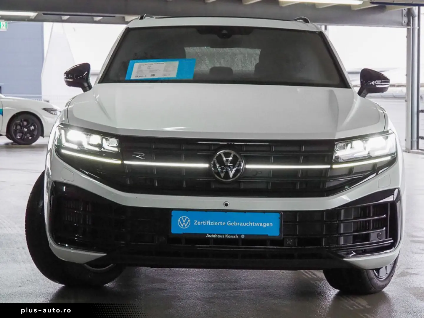 VW Touareg R V6 3.0 TSI AT eHybrid 4Motion AHK