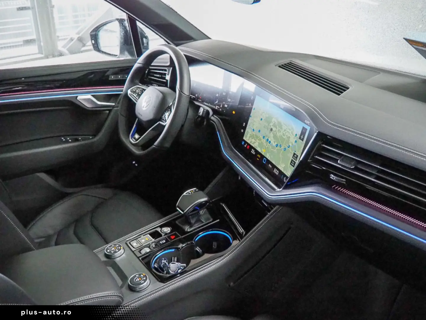 VW Touareg R V6 3.0 TSI AT eHybrid 4Motion AHK