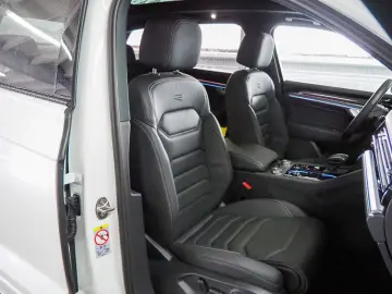 VW Touareg R V6 3.0 TSI AT eHybrid 4Motion AHK