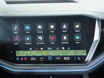 VW Touareg R V6 3.0 TSI AT eHybrid 4Motion AHK