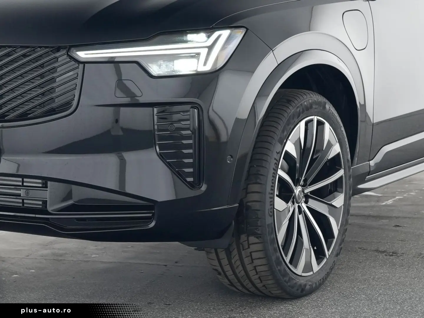 VOLVO XC90 T8 Ultra Dark Luftfwk Massage B&W AHK