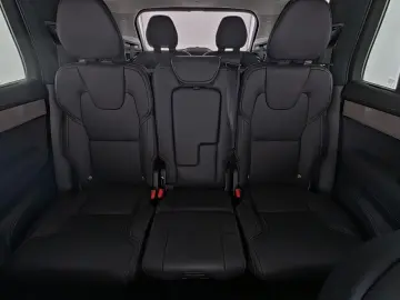 VOLVO XC90 T8 Ultra Dark Luftfwk Massage B&W AHK
