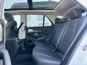 MERCEDES-BENZ GLE 450d AMG PANO Massage AHK Standh. …