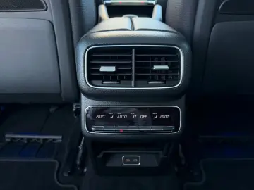 MERCEDES-BENZ GLE 450d AMG PANO Massage AHK Standh. …