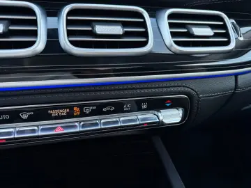 MERCEDES-BENZ GLE 450d AMG PANO Massage AHK Standh. …