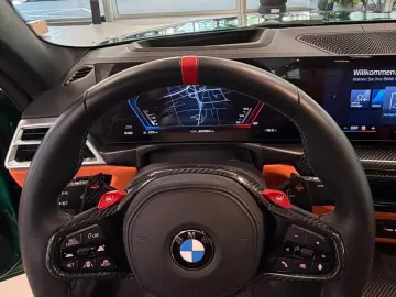 BMW M4 M xDrive Competition Carbon Schalensitze 360