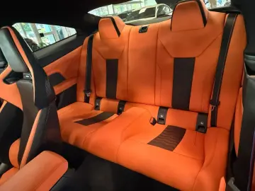 BMW M4 M xDrive Competition Carbon Schalensitze 360