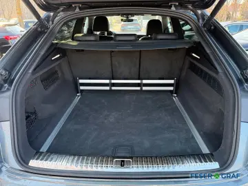 AUDI Q8 50 TDI quattro S-line Matrix Pano AHK HUD ACC