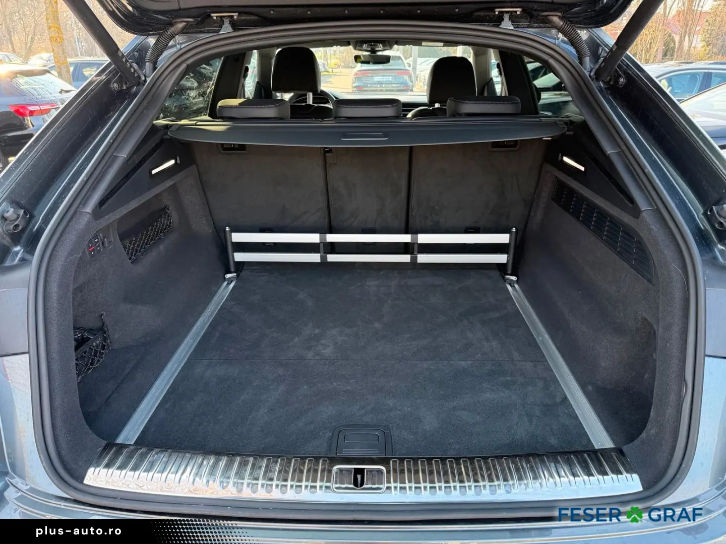 AUDI Q8 50 TDI quattro S-line Matrix Pano AHK HUD ACC
