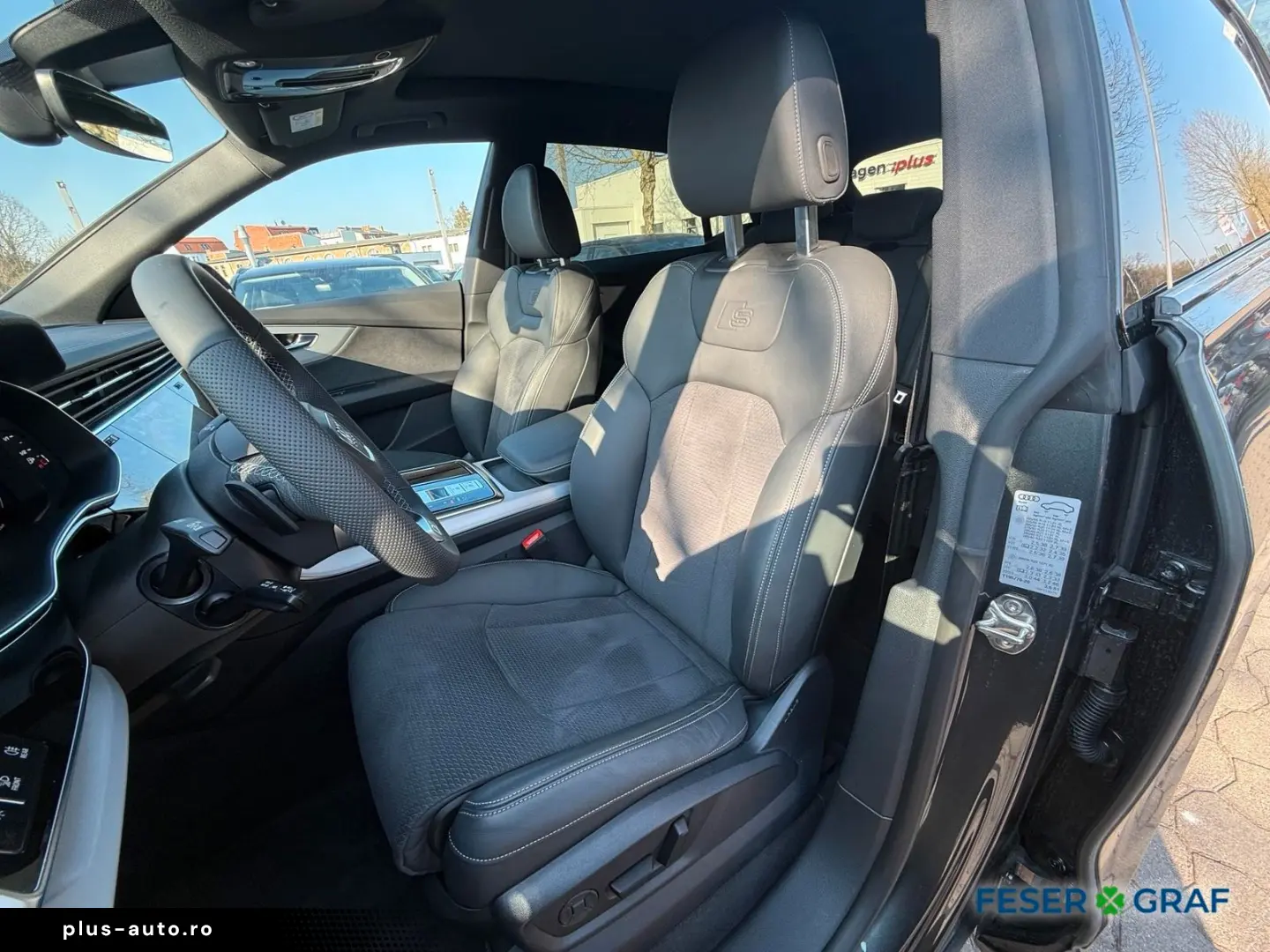 AUDI Q8 50 TDI quattro S-line Matrix Pano AHK HUD ACC