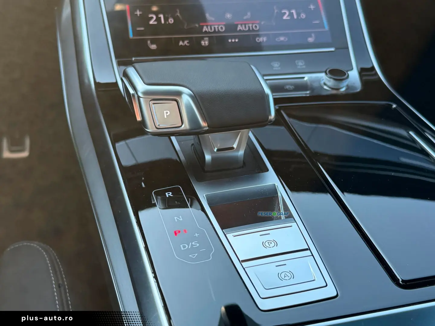 AUDI Q8 50 TDI quattro S-line Matrix Pano AHK HUD ACC