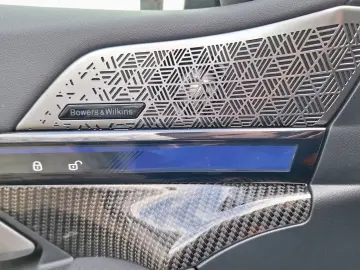 BMW M5 Individual DA PA-Prof B&W Carbon