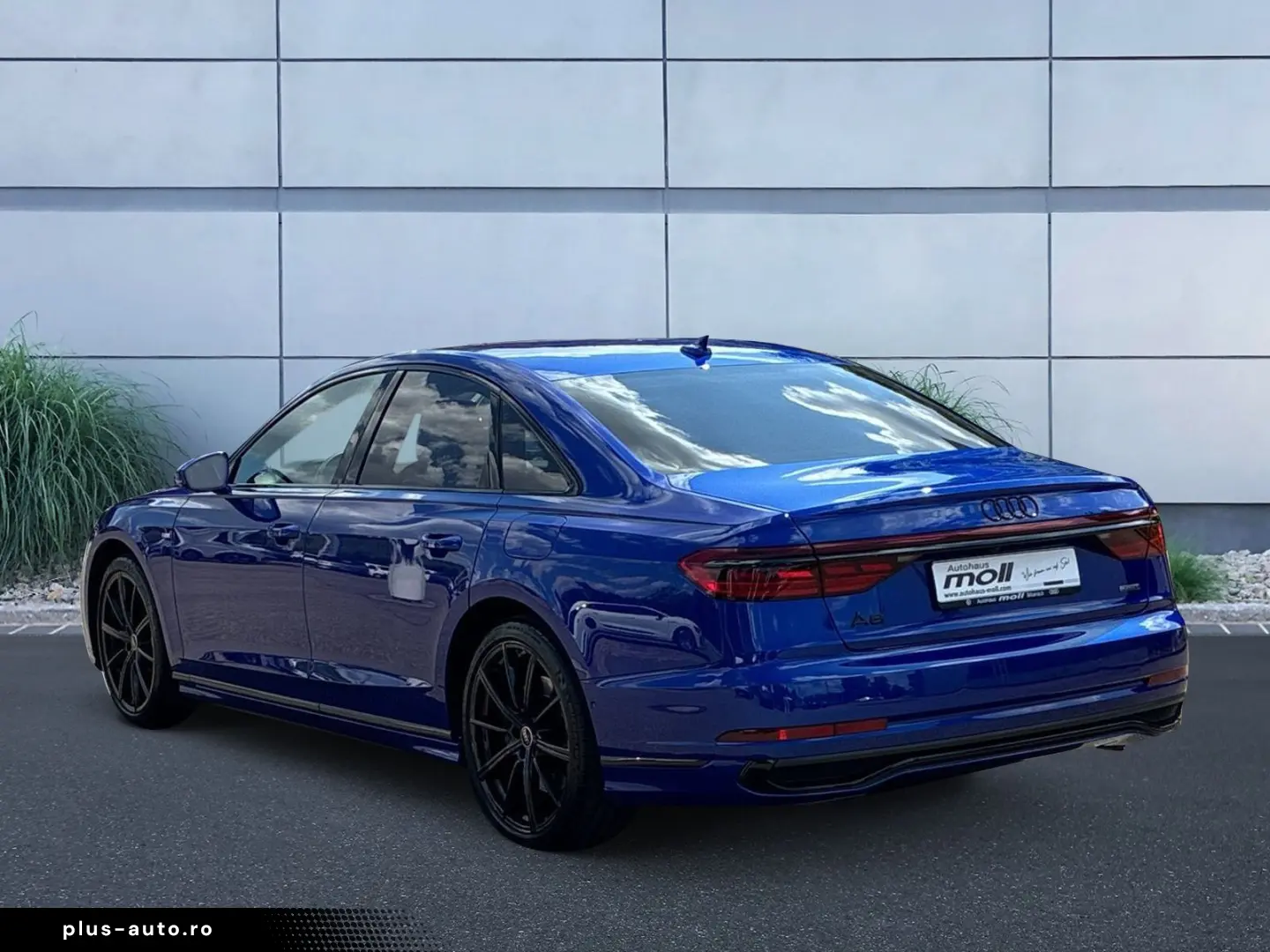 AUDI A8 TFSI e 60 quattro 340(462) kW(PS) tiptronic