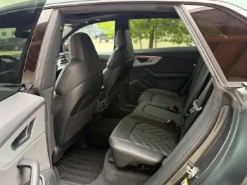 AUDI SQ8  FACELIFT#Headup#Pano#AHK#HGP#Abstand#24Zoll