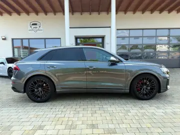 AUDI SQ8  FACELIFT#Headup#Pano#AHK#HGP#Abstand#24Zoll
