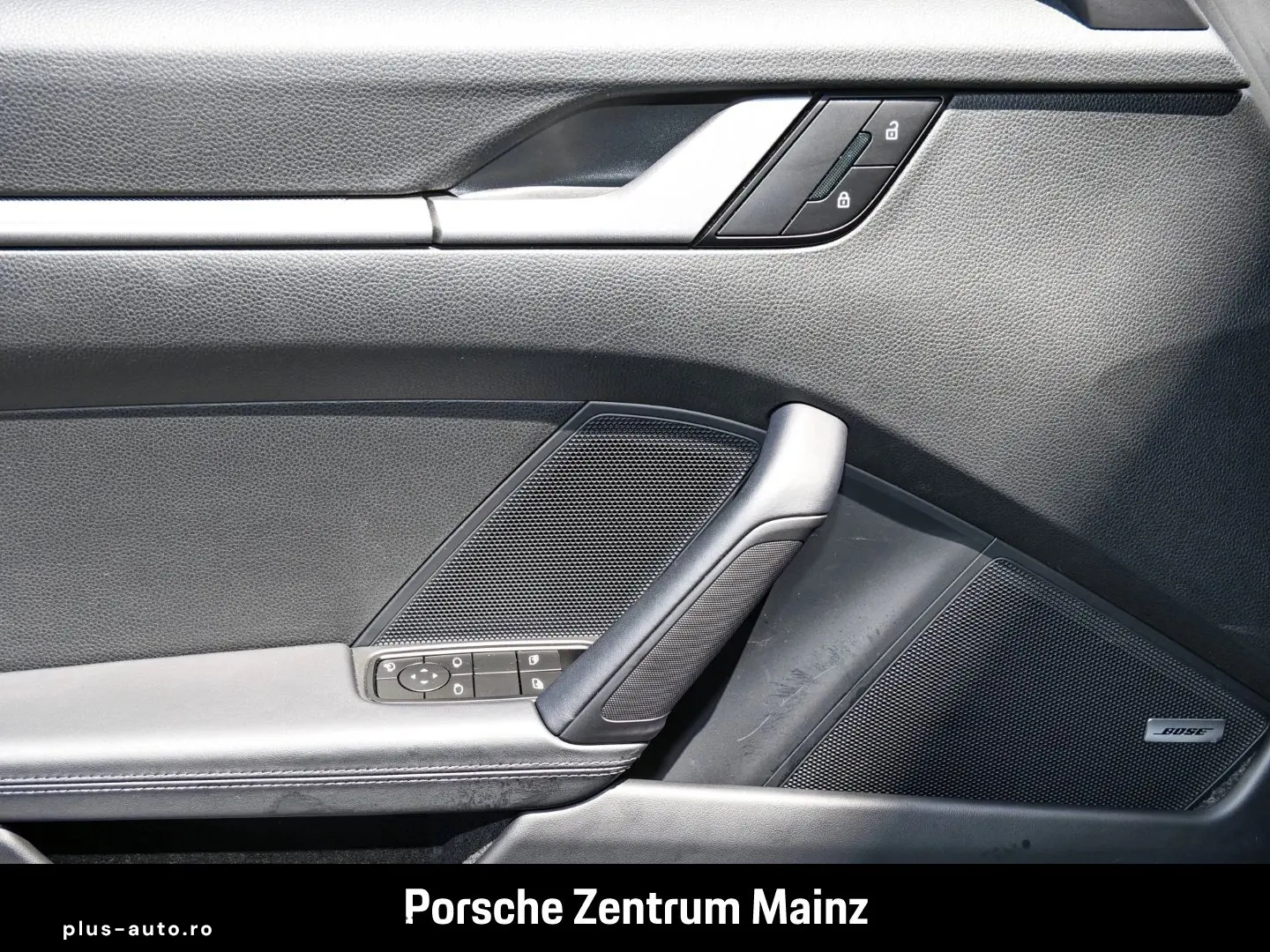 PORSCHE 992 911 Carrera Sportabgas Surround View BOSE