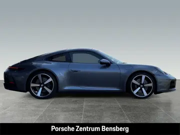 PORSCHE 911 Carrera