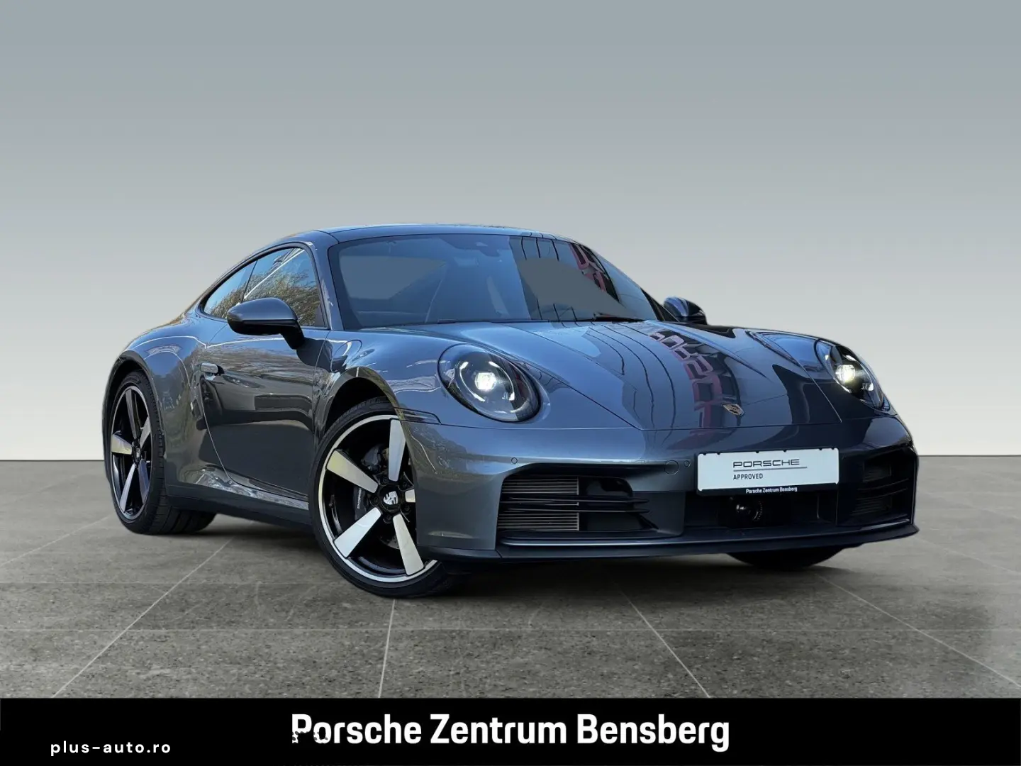 PORSCHE 911 Carrera