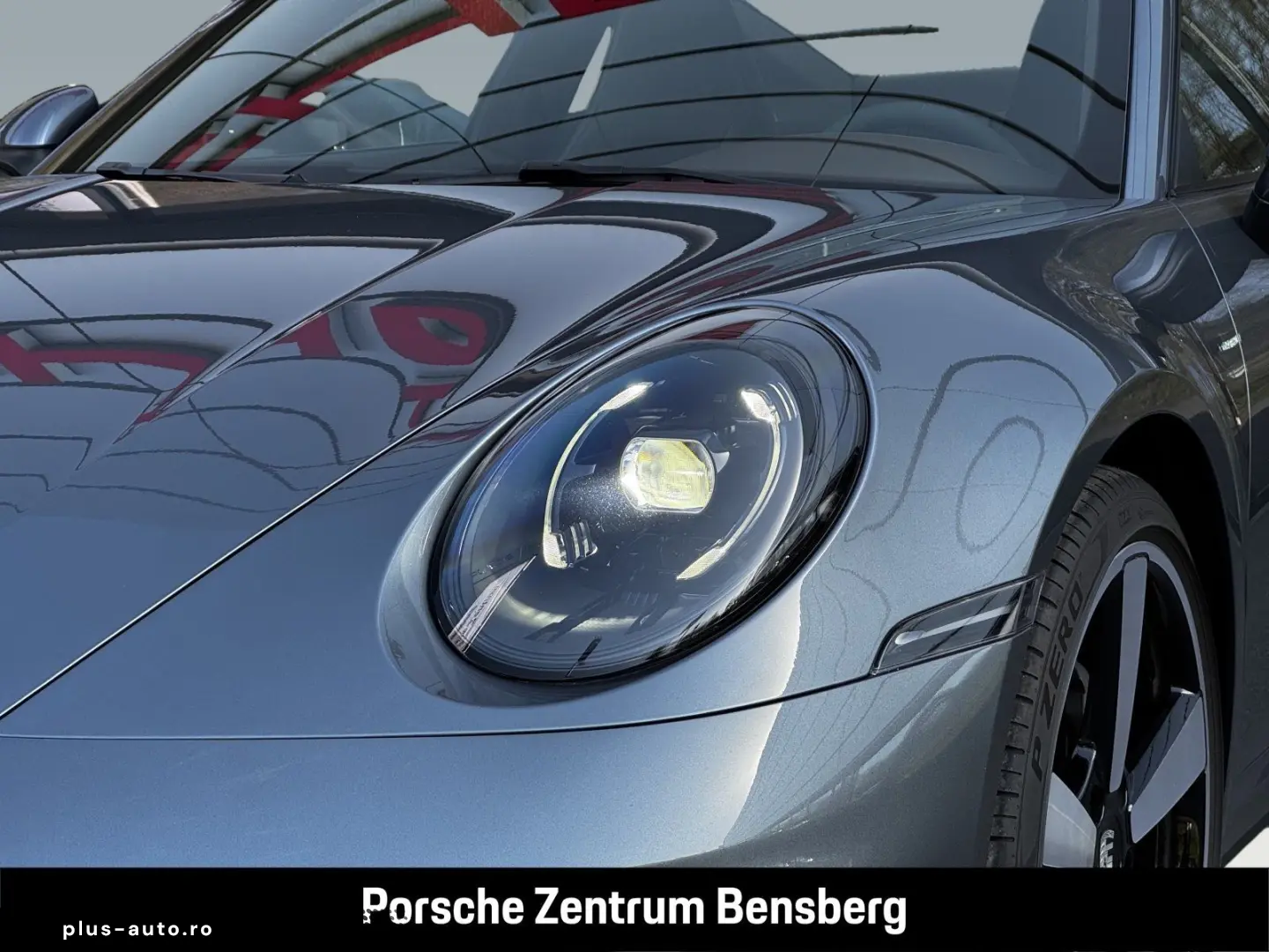 PORSCHE 911 Carrera