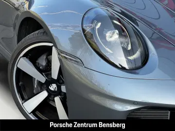 PORSCHE 911 Carrera