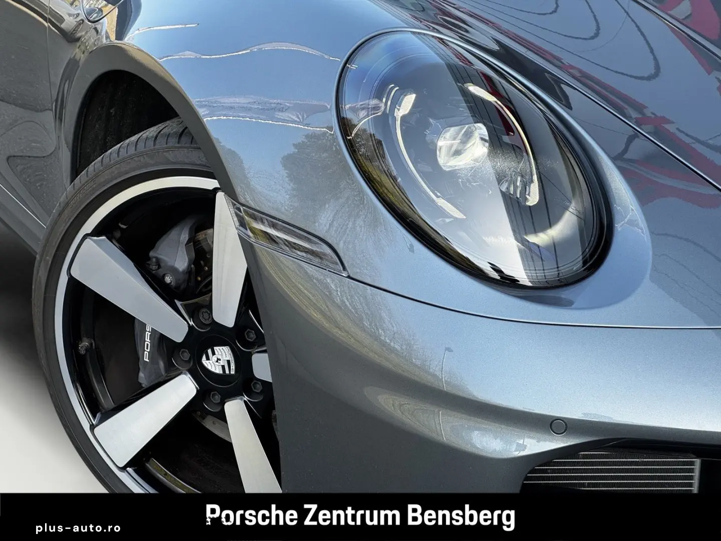 PORSCHE 911 Carrera