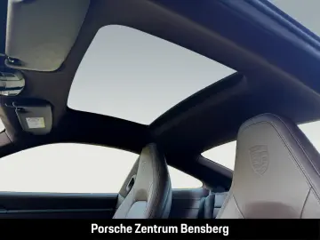 PORSCHE 911 Carrera