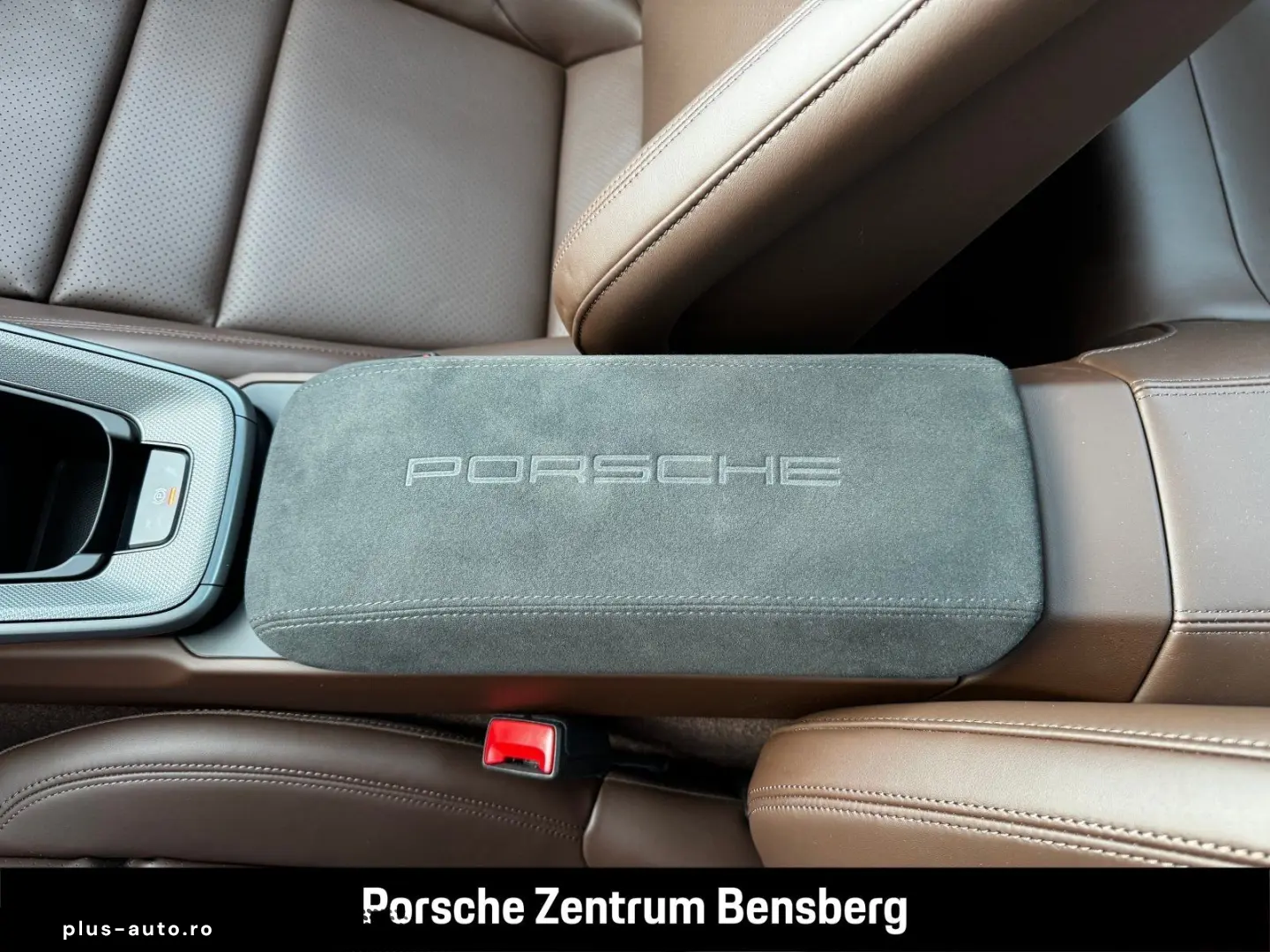 PORSCHE 911 Carrera