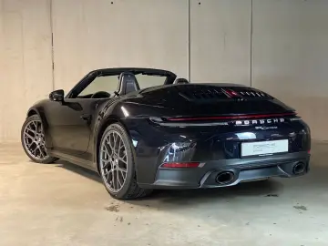PORSCHE 992 (911) Carrera Cabrio  Liftsystem  Sportabgas