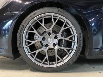 PORSCHE 992 (911) Carrera Cabrio  Liftsystem  Sportabgas