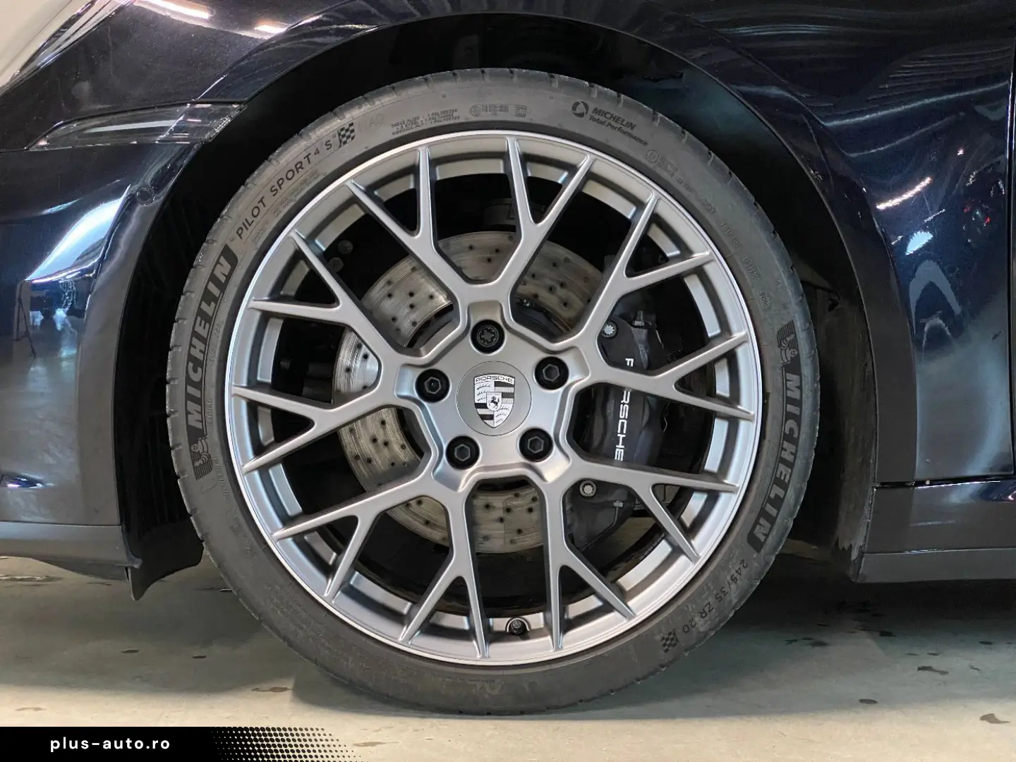 PORSCHE 992 (911) Carrera Cabrio  Liftsystem  Sportabgas