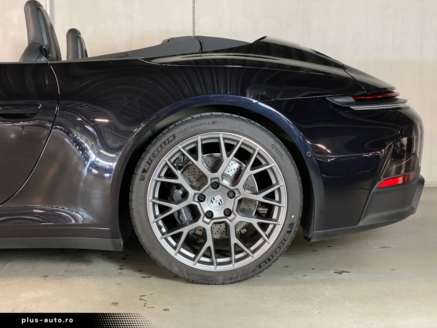 PORSCHE 992 (911) Carrera Cabrio  Liftsystem  Sportabgas